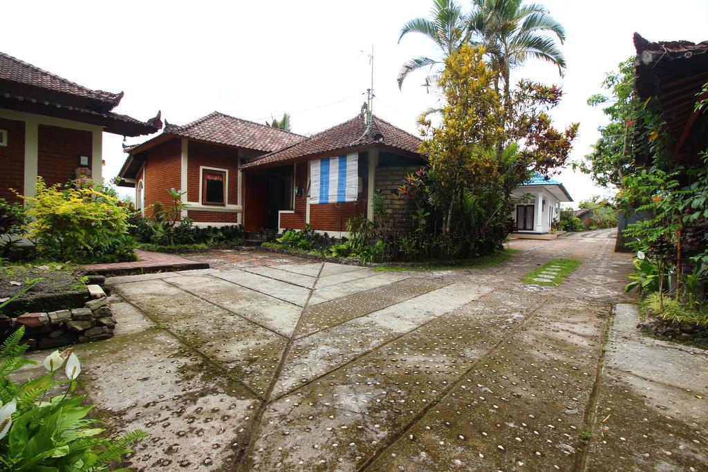 Made Homestay Munduk Exterior photo
